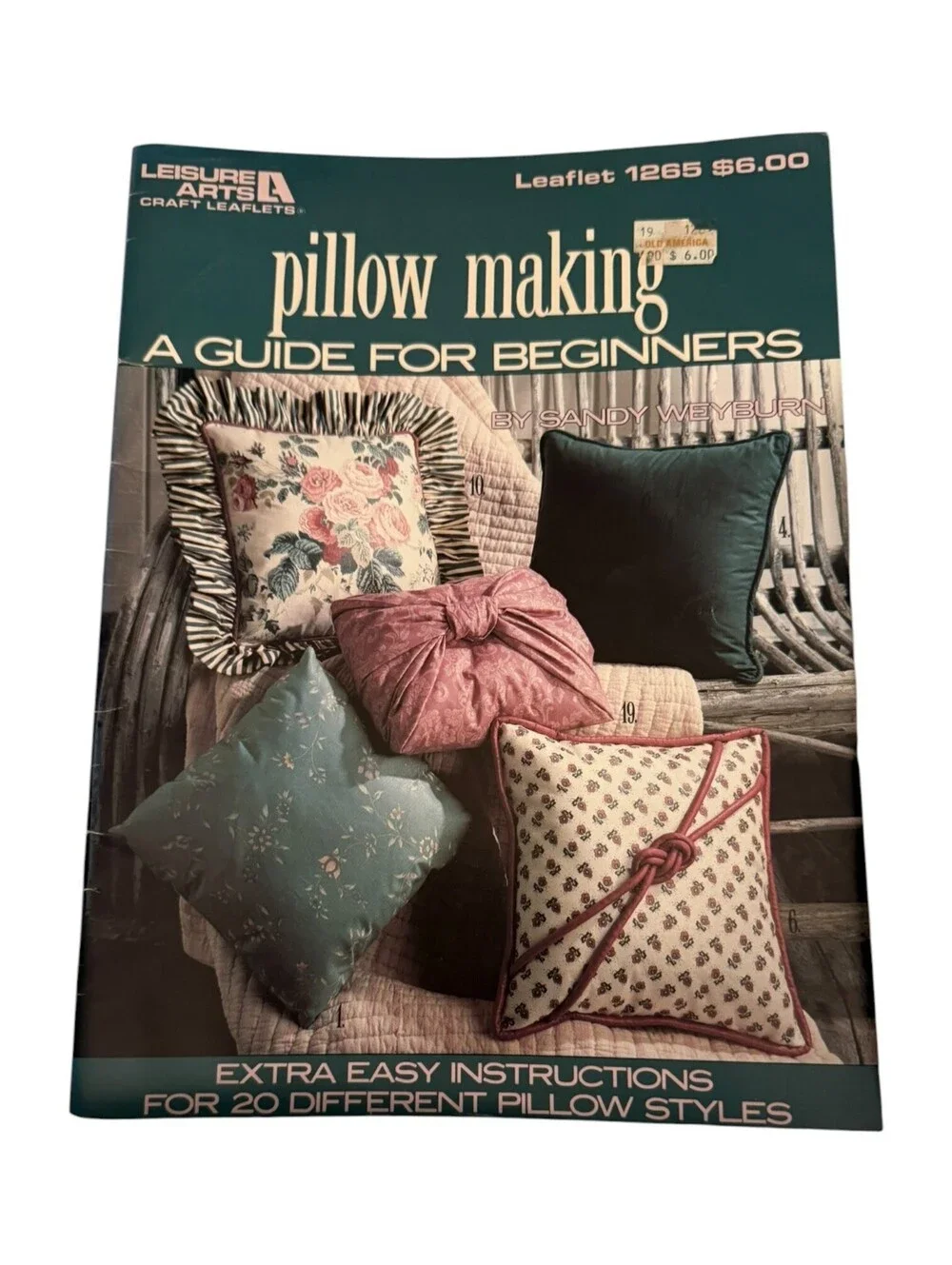Pillow Making: A Guide for Beginners Craft Leaflet by Sandy Meyers